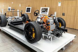 Další krach v koncernu VW. Porsche propouští 85 % lidí, prokleté elektromobily přinášejí krachy